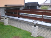 betonové osvětlení ve vymývaném povrchu