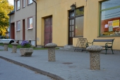 betonová zábrana hřib ve vymývaném povrchu oblázek