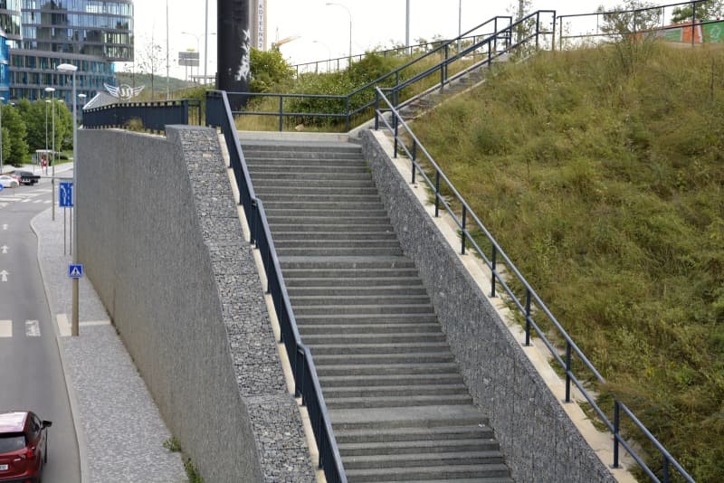 Obklad Ltyp vnější 150x30x17cm