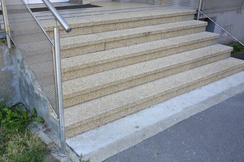 Obklad Ltyp vnější 150x30x17cm