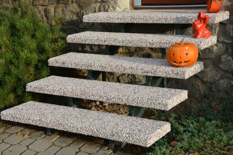 Samonosný nášlap 200x35x8cm