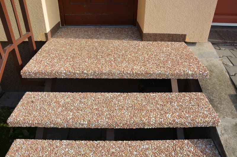 Samonosný nášlap 200x35x8cm