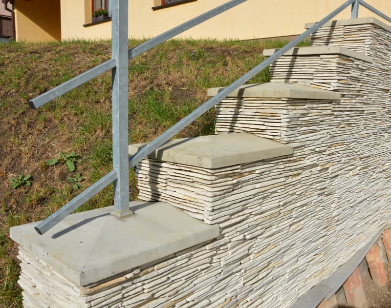 Stříška hladká VALBA 31x50cm šedá