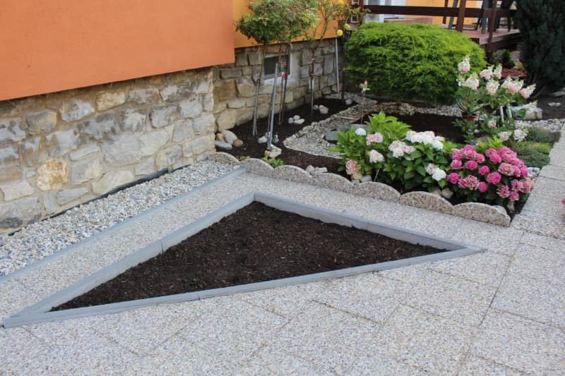 Obrubník vymývaný LUNA 40x5/30cm