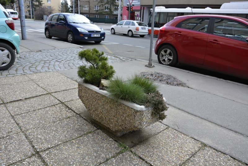 Sestava truhlíků ERIKA