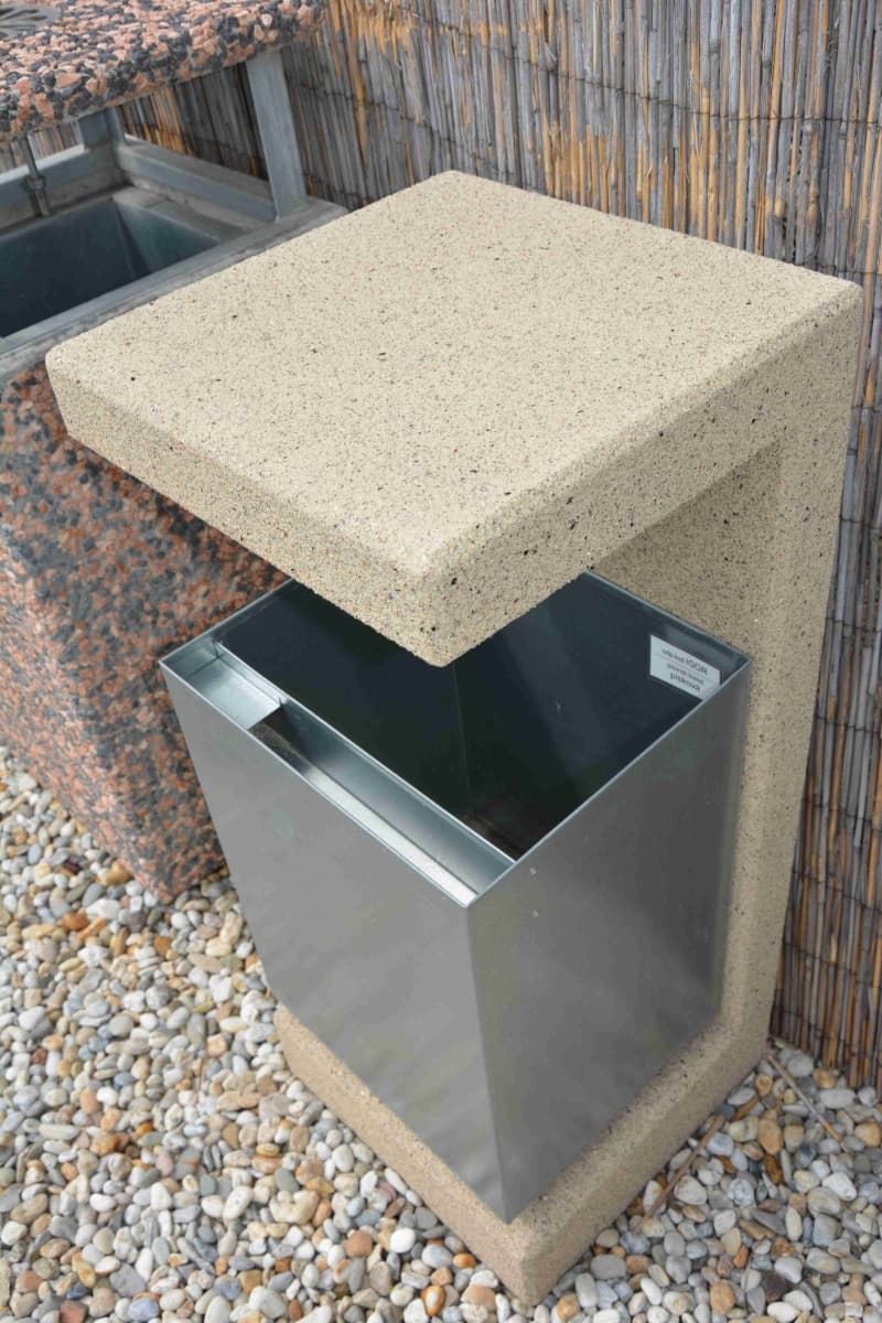 Odpadkový koš IGOR s komaxitovou nádobou