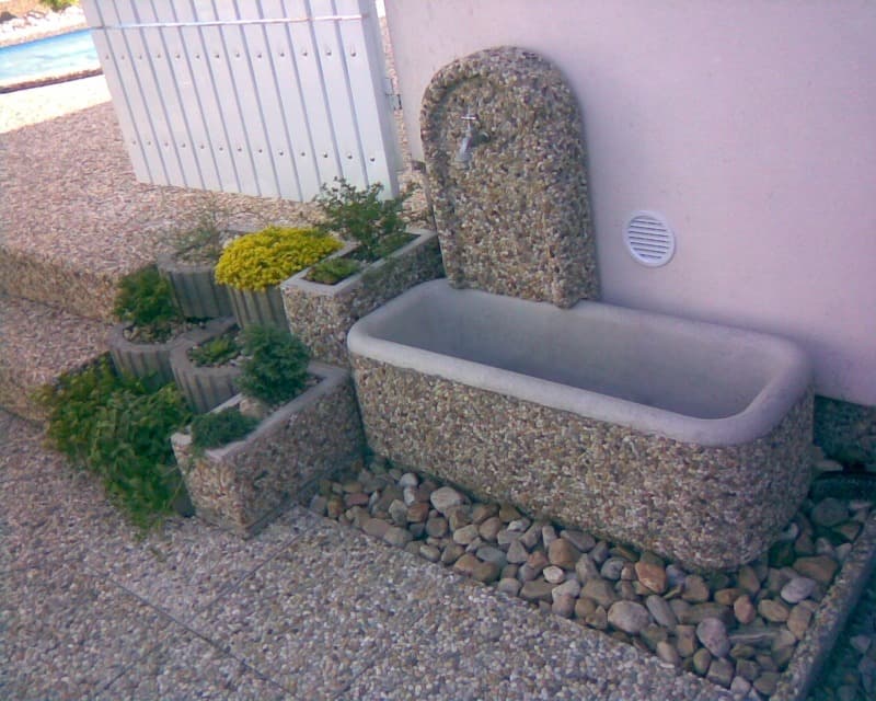 Zahradní kašna - jen nádoba