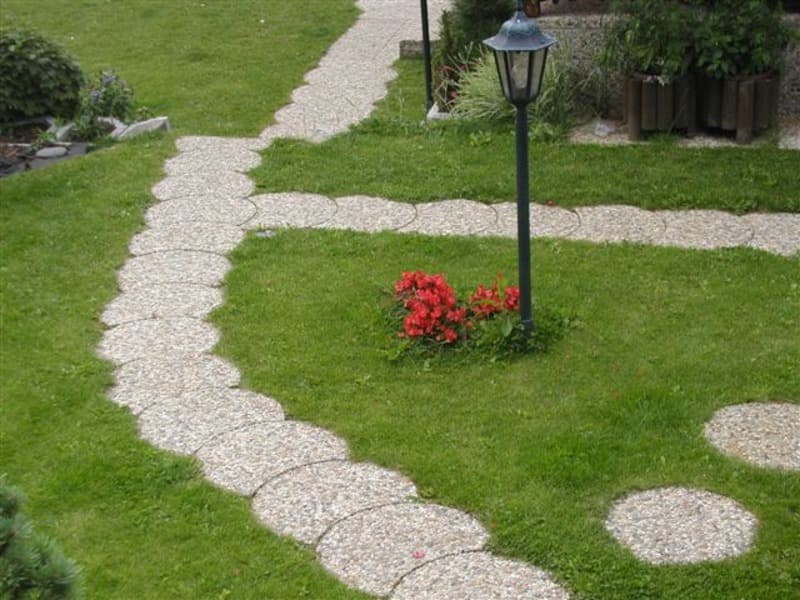 Výseč chodníková průměr 80/5cm